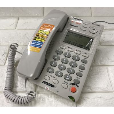 Điện thoại để bàn Panasonic KX-T37CID 